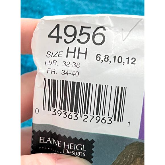 Simplicity 4956 Sewing pattern witch fairy cape size 6 8 10 12 - Picture 2 of 4